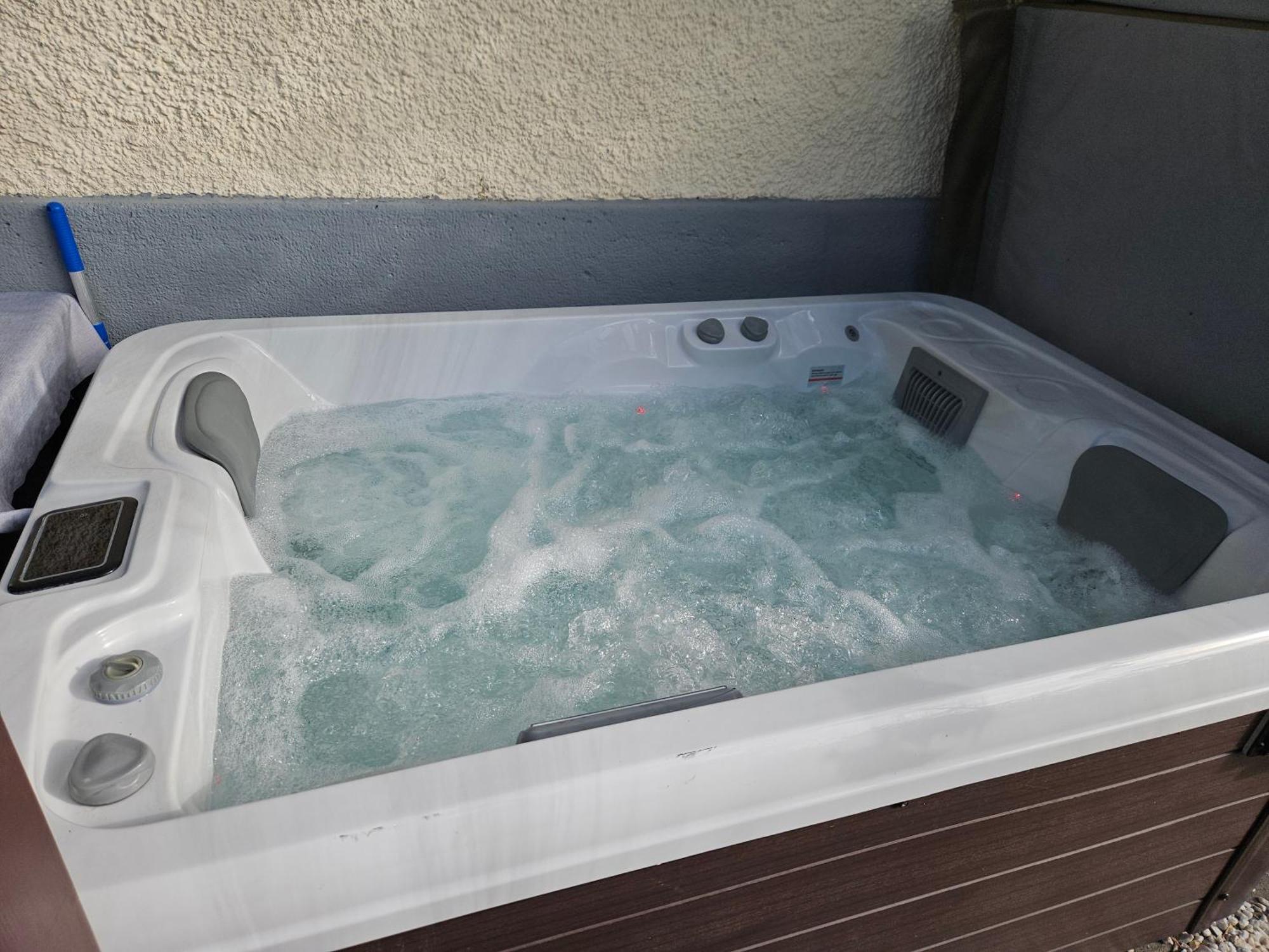 Premium Apartment Mit Privatem Whirlpool, Sauna, Garten Sankt Martin am Grimming Екстериор снимка